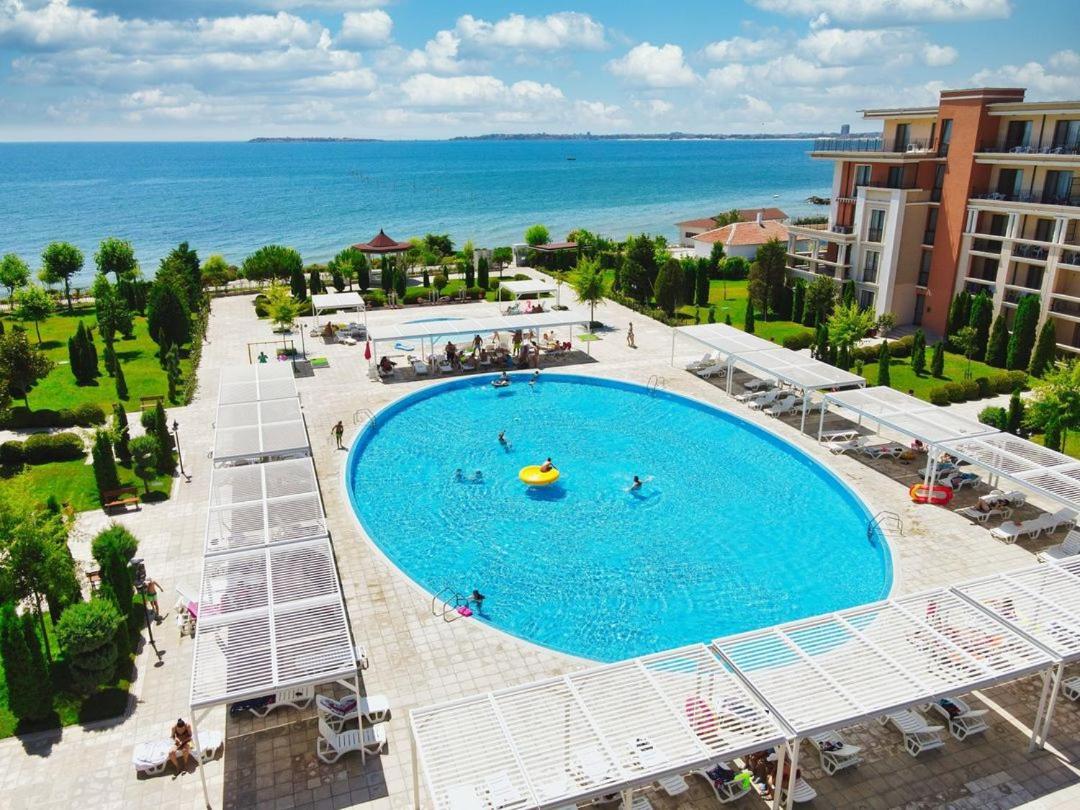 Prestige Fort Beach - Premium Apartments Sveti Vlas Εξωτερικό φωτογραφία