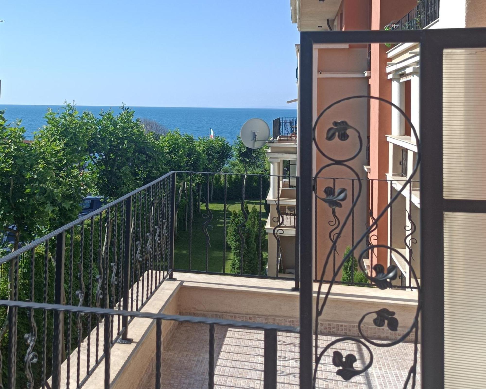 Prestige Fort Beach - Premium Apartments Sveti Vlas Εξωτερικό φωτογραφία